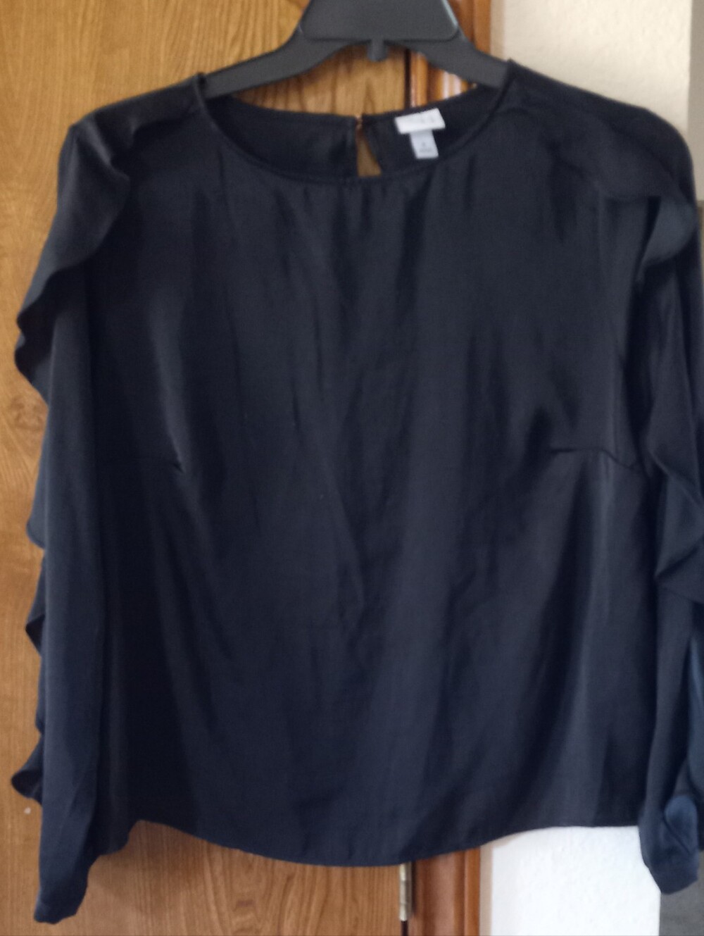 Women's Black Ruffle-Sleeve Blouse